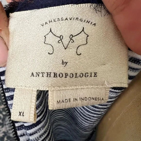 Anthropologie women’s navy & white sleeveless top with fringe detail xl - Picture 7 of 7